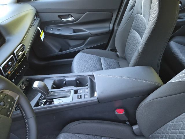 2026 Nissan Sentra SV - Photo 14