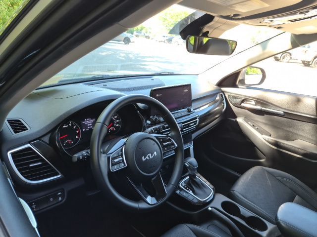 Photo 16