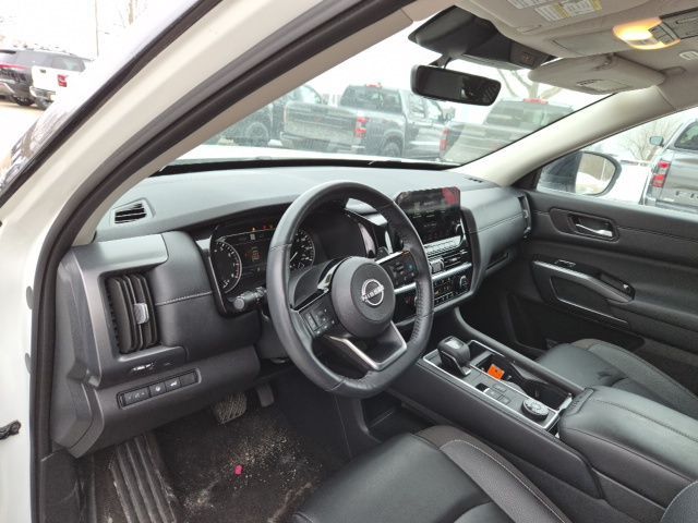 2024 Nissan Pathfinder SL - Photo 14