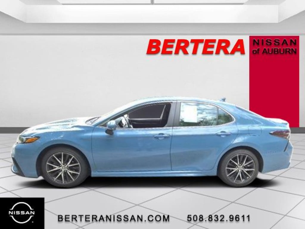 Used 2024 Toyota Camry SE Sedan