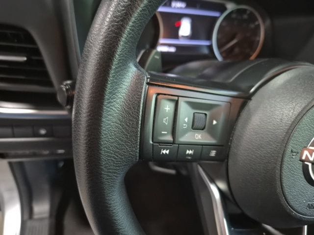 2024 Nissan Rogue SV - Photo 18