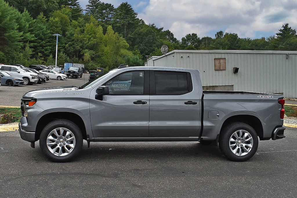 New 2026 Chevrolet Silverado 1500 Custom Truck