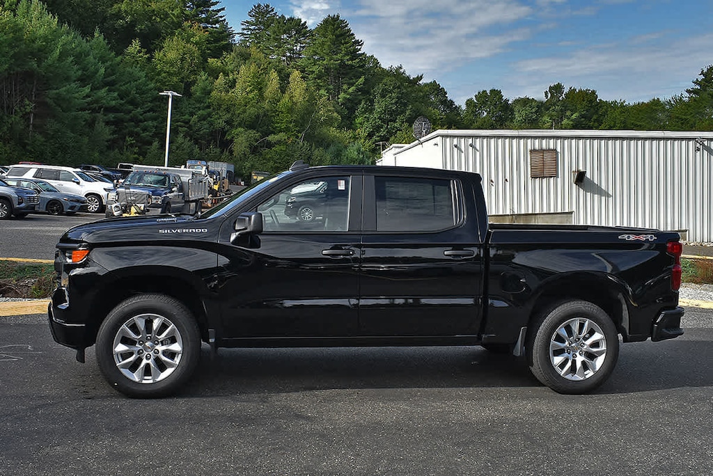 New 2026 Chevrolet Silverado 1500 Custom Truck