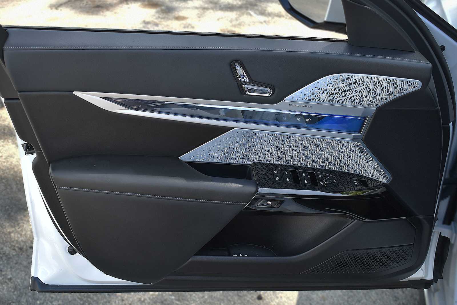 2024 BMW 7 Series 760i - Photo 32