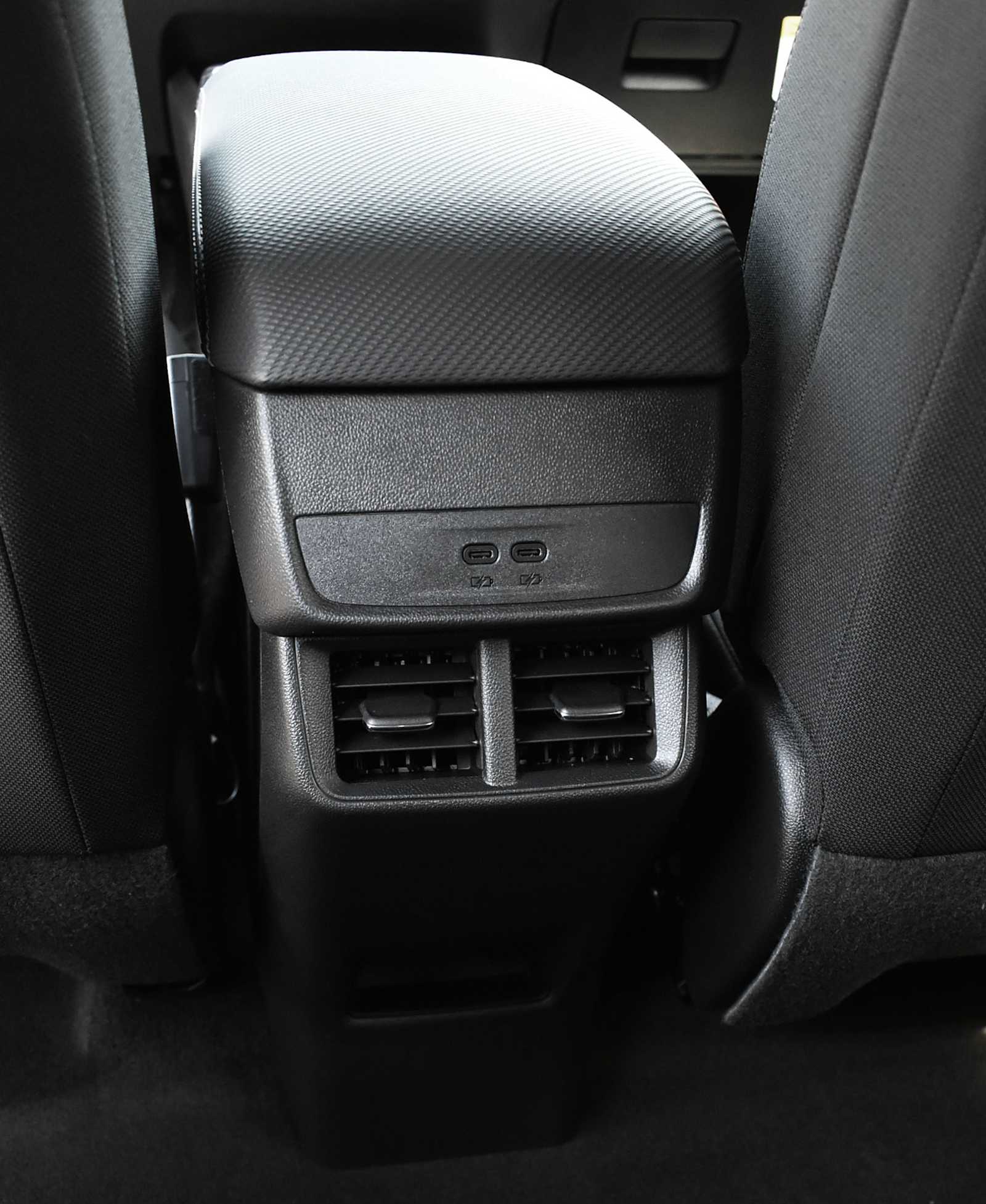 2026 Chevrolet Equinox LT - Photo 10