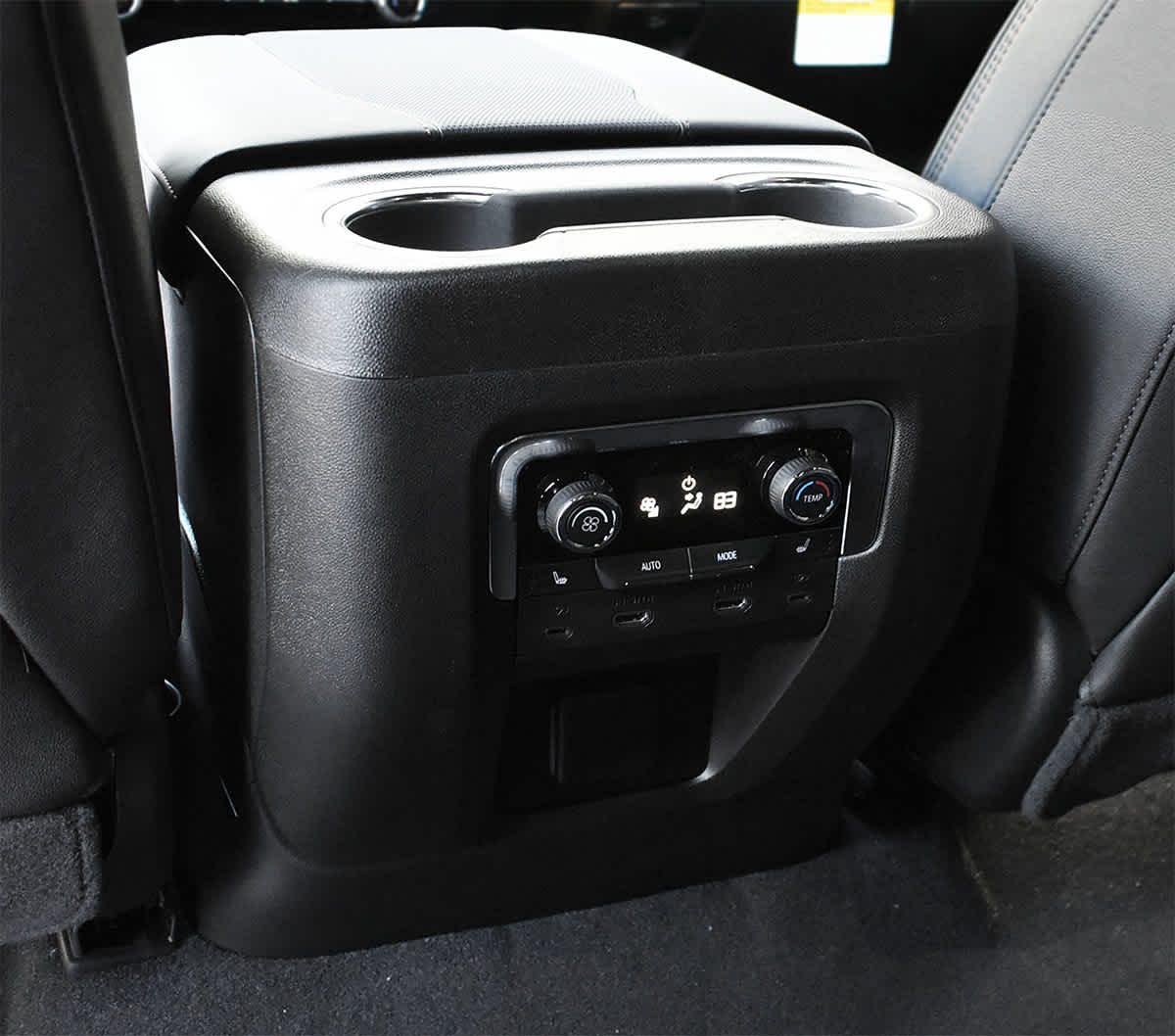 2027 Chevrolet Tahoe RST - Photo 10