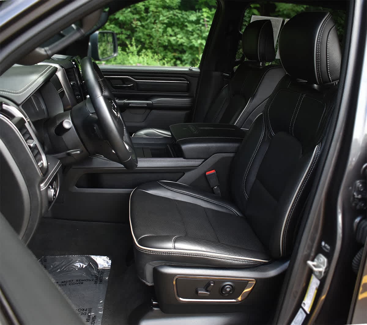 2024 RAM Ram 1500 Pickup Limited - Photo 9