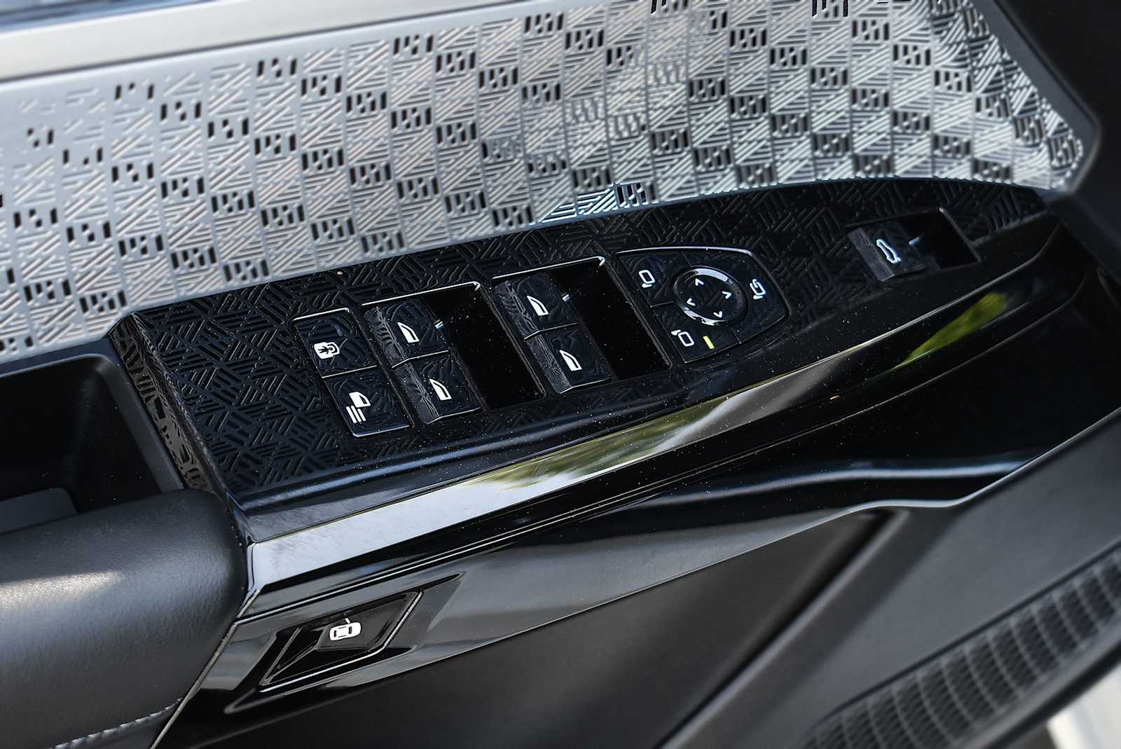 2024 BMW 7 Series 760i - Photo 33