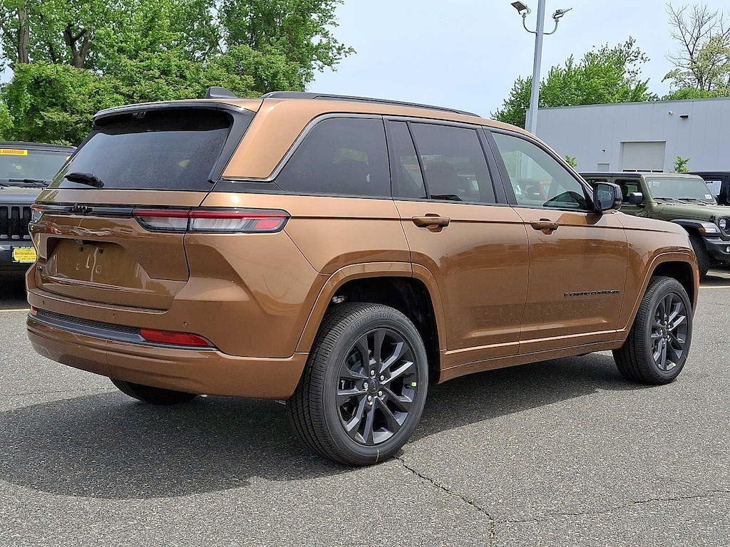 New 2026 Jeep Grand Cherokee LIMITED RESERVE 4X4 Sport Utility