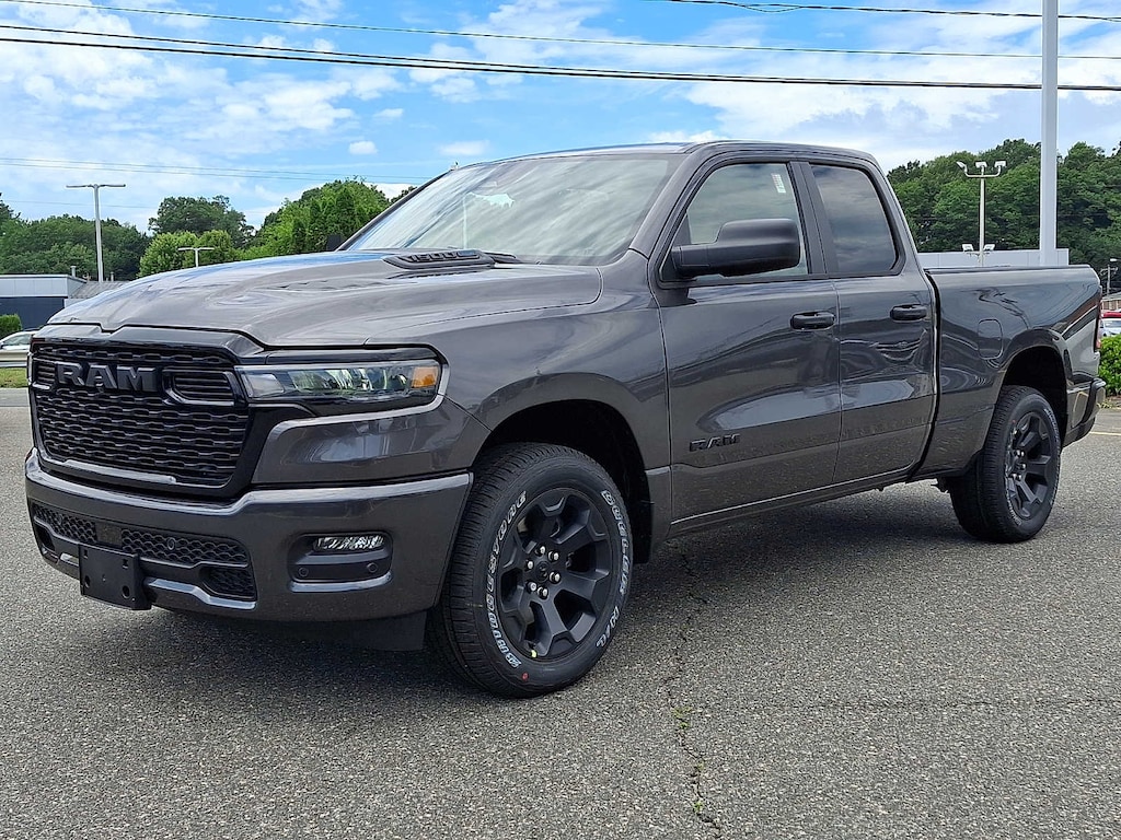 New 2026 Ram 1500 EXPRESS QUAD CAB 4X4 6'4 BOX Pickup