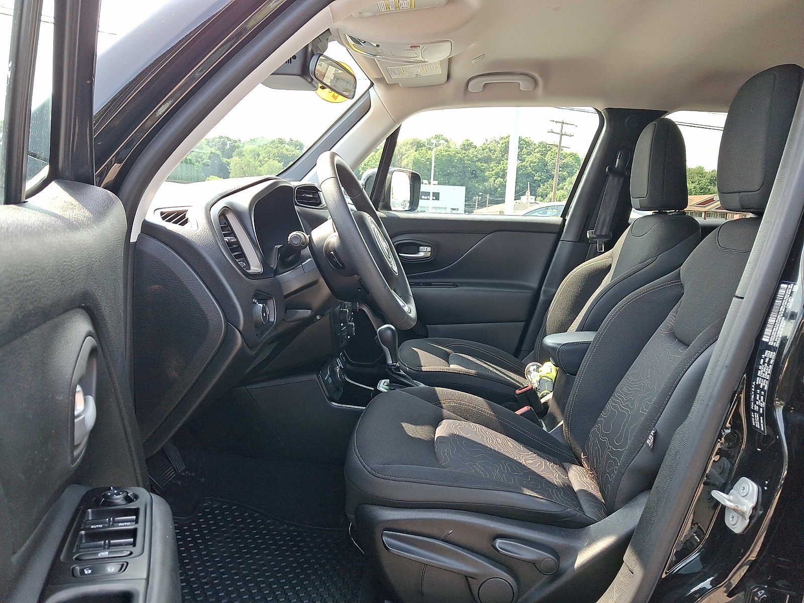 2023 Jeep Renegade Upland - Photo 13