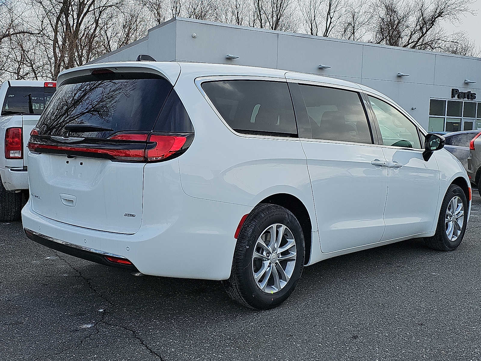 2026 Chrysler Pacifica Select - Photo 4