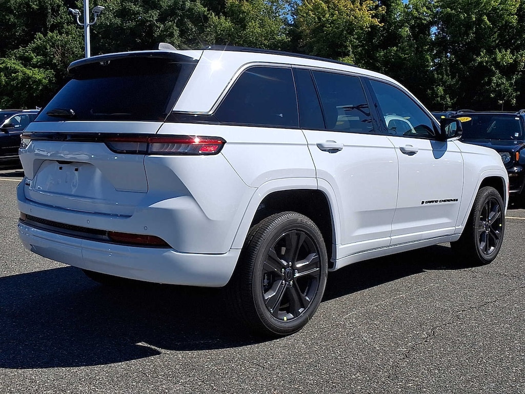 New 2027 Jeep Grand Cherokee Limited Reserve Sport Utility