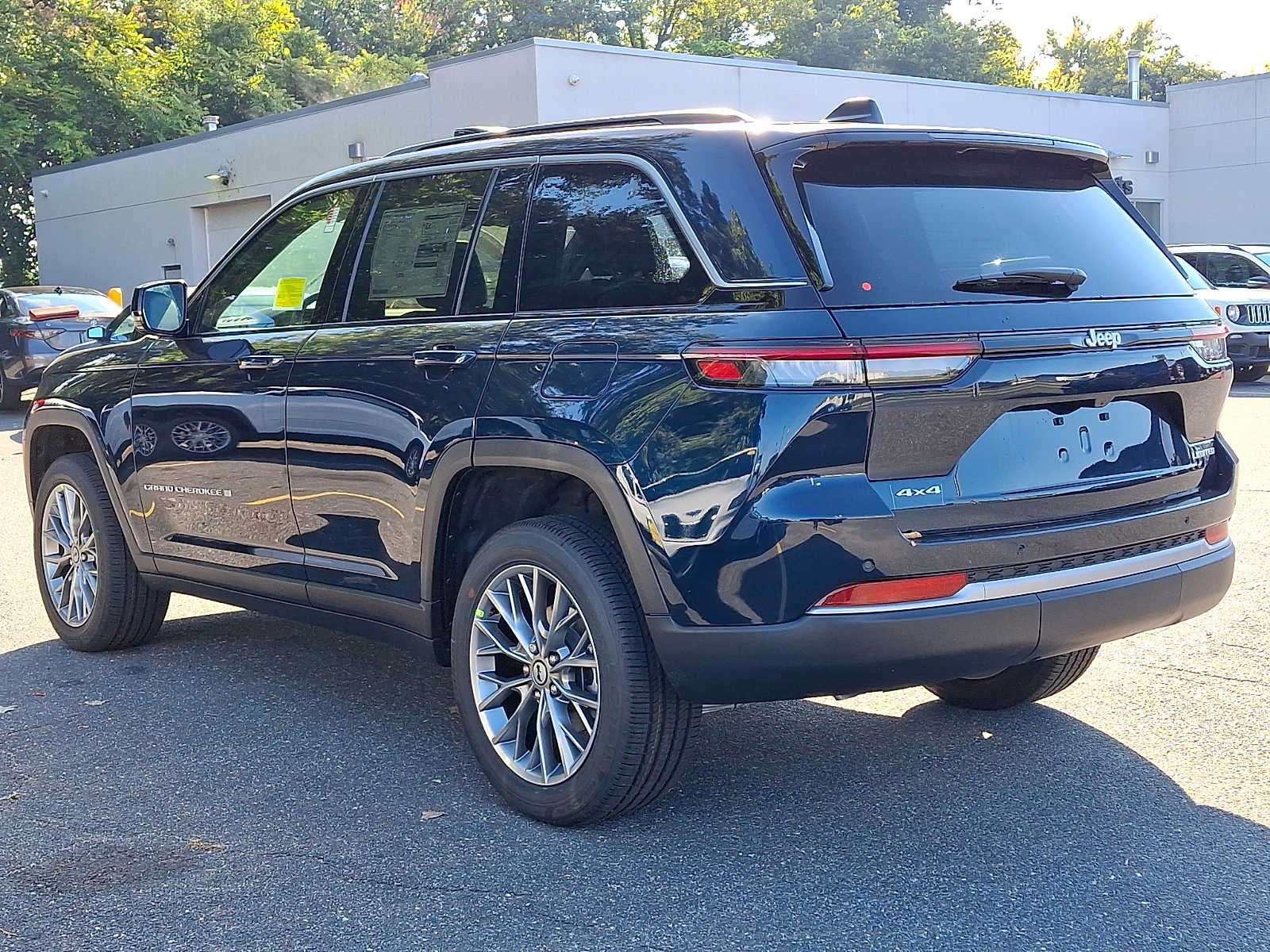New 2027 Jeep Grand Cherokee LIMITED 4X4 Sport Utility