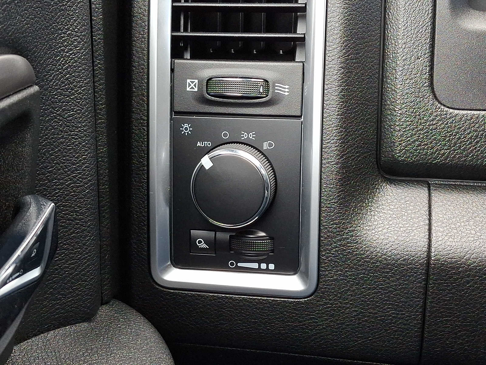 2021 RAM Ram 1500 Classic Warlock - Photo 25