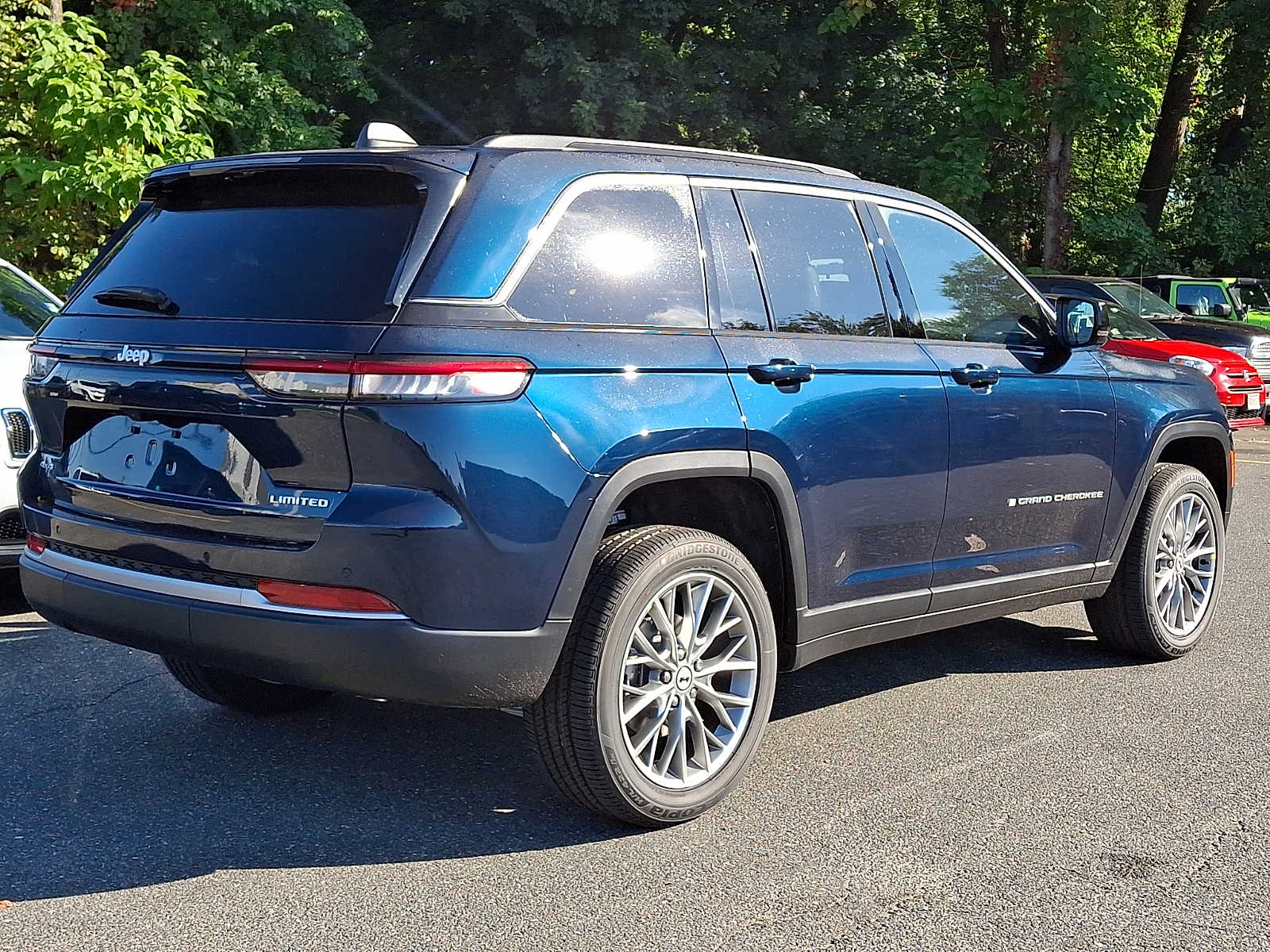 New 2027 Jeep Grand Cherokee LIMITED 4X4 Sport Utility