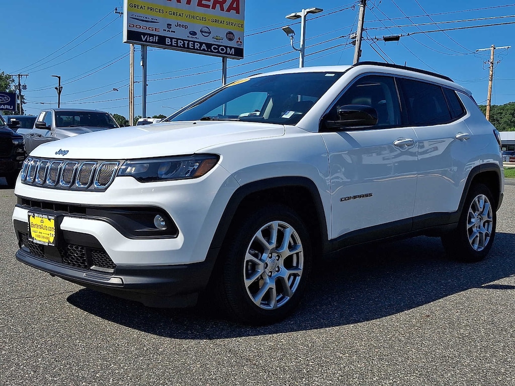Certified 2022 Jeep Compass Latitude Lux SUV