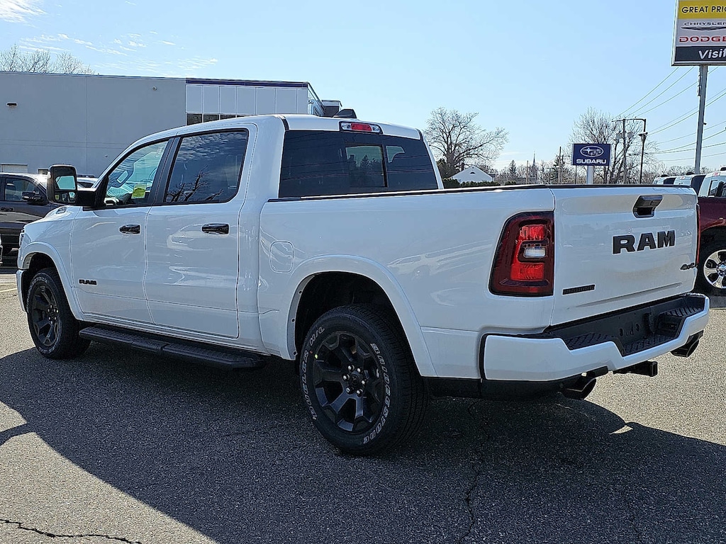 New 2026 Ram 1500 BIG HORN CREW CAB 4X4 5'7 BOX Pickup