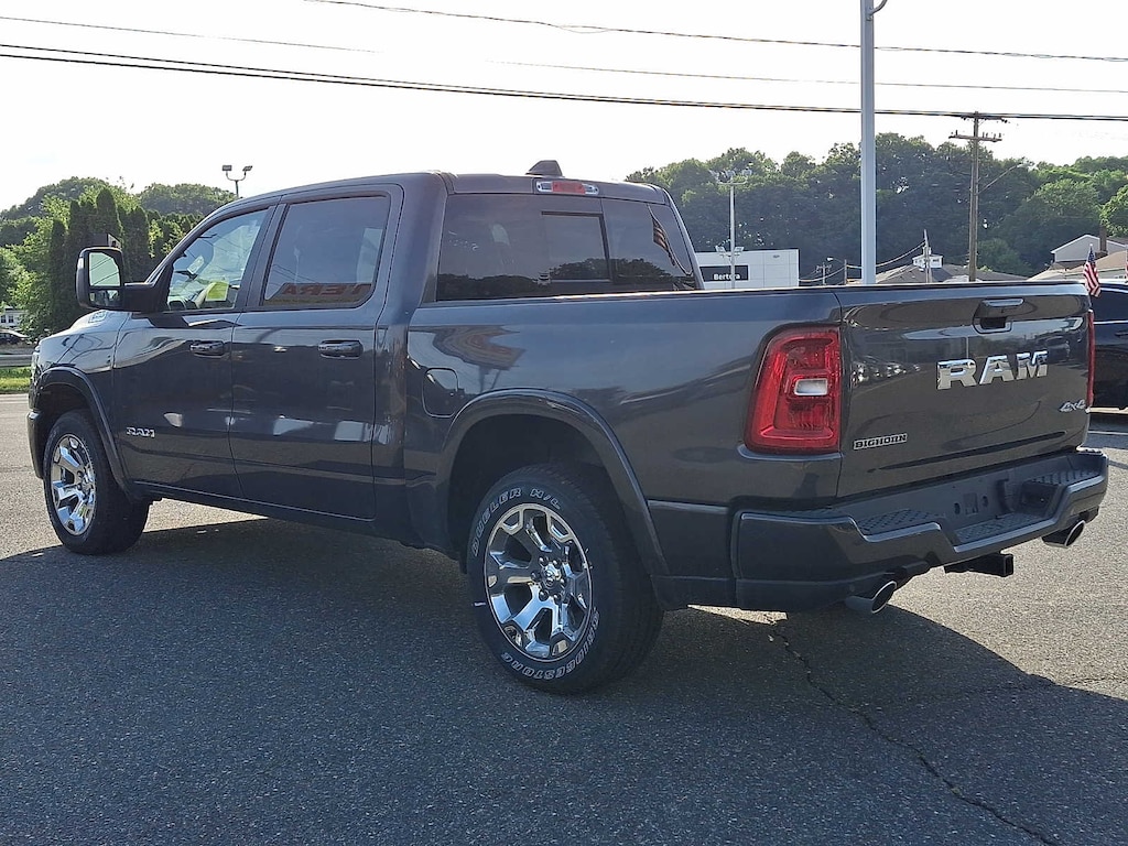 New 2026 Ram 1500 BIG HORN CREW CAB 4X4 5'7 BOX Pickup