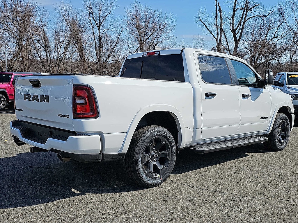New 2026 Ram 1500 BIG HORN CREW CAB 4X4 5'7 BOX Pickup