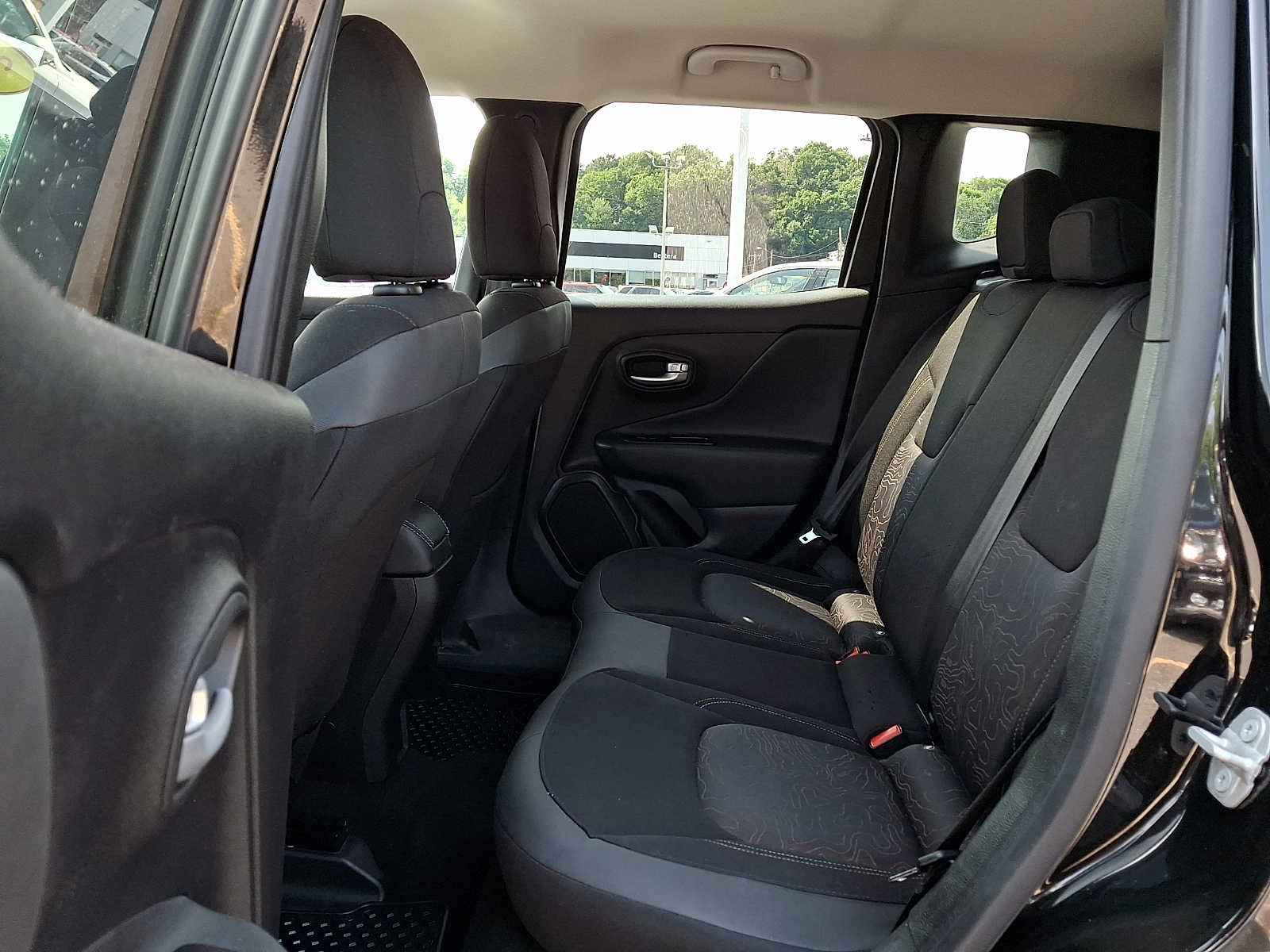 2023 Jeep Renegade Upland - Photo 10