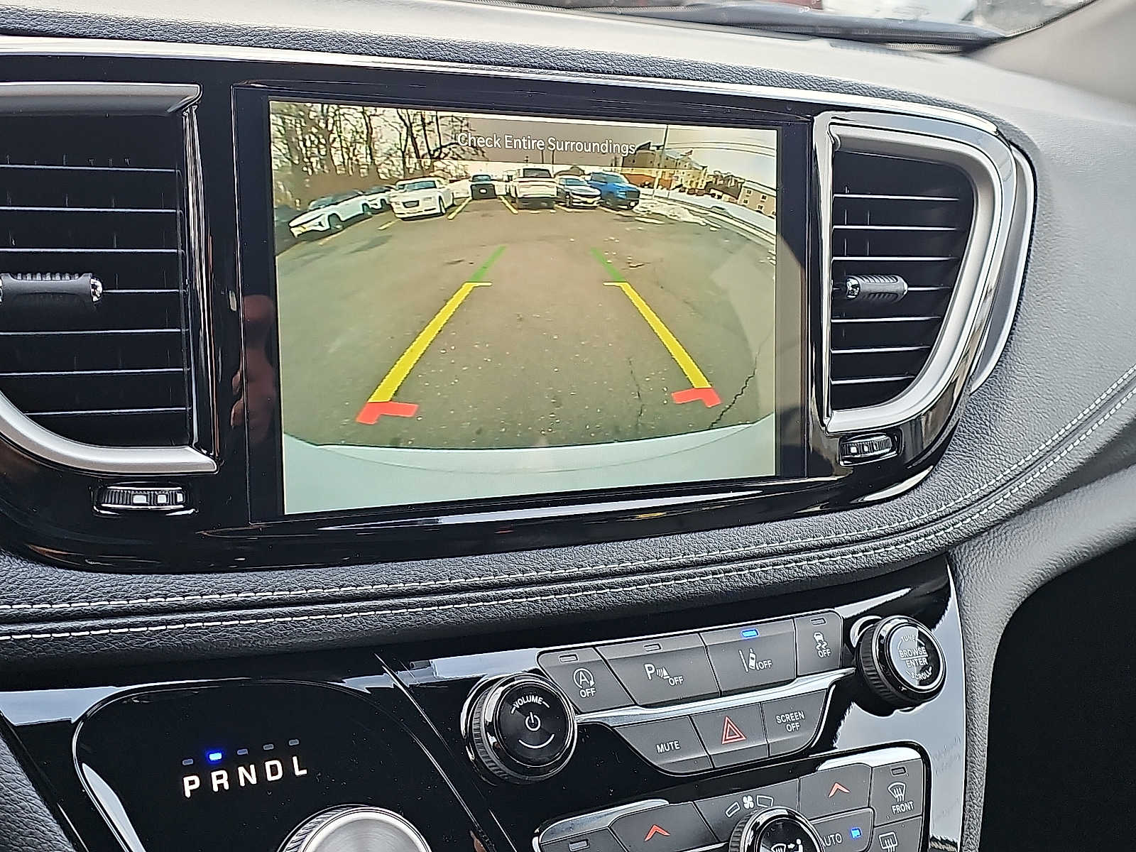 2026 Chrysler Pacifica Select - Photo 13