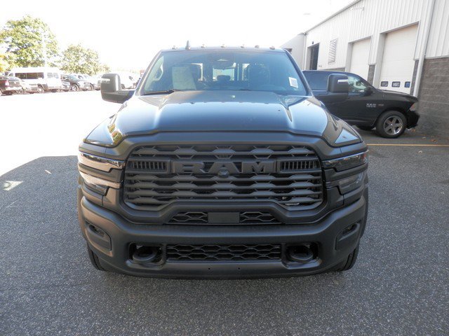 New 2027 Ram 5500 Chassis Cab TRADESMAN CREW 4X4 60' CA Pickup