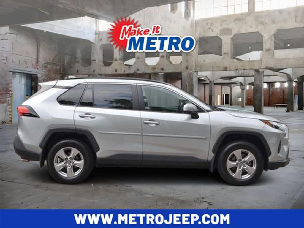 Used 2024 Toyota RAV4 XLE SUV
