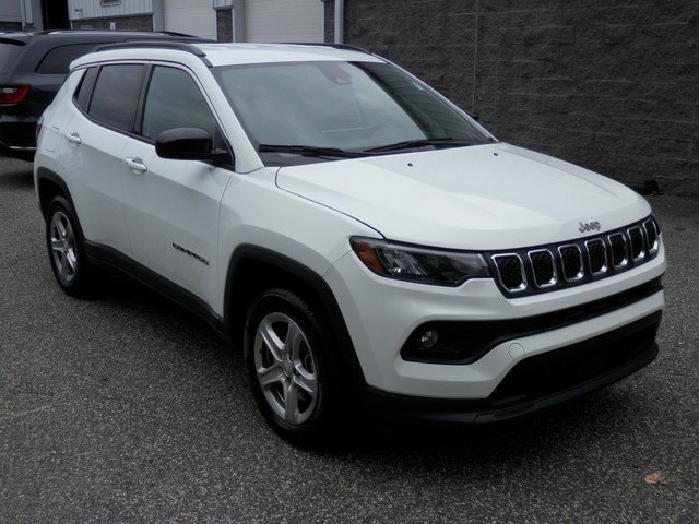 Used 2024 Jeep Compass Latitude with VIN 3C4NJDBN9RT606819 for sale in Chicopee, MA