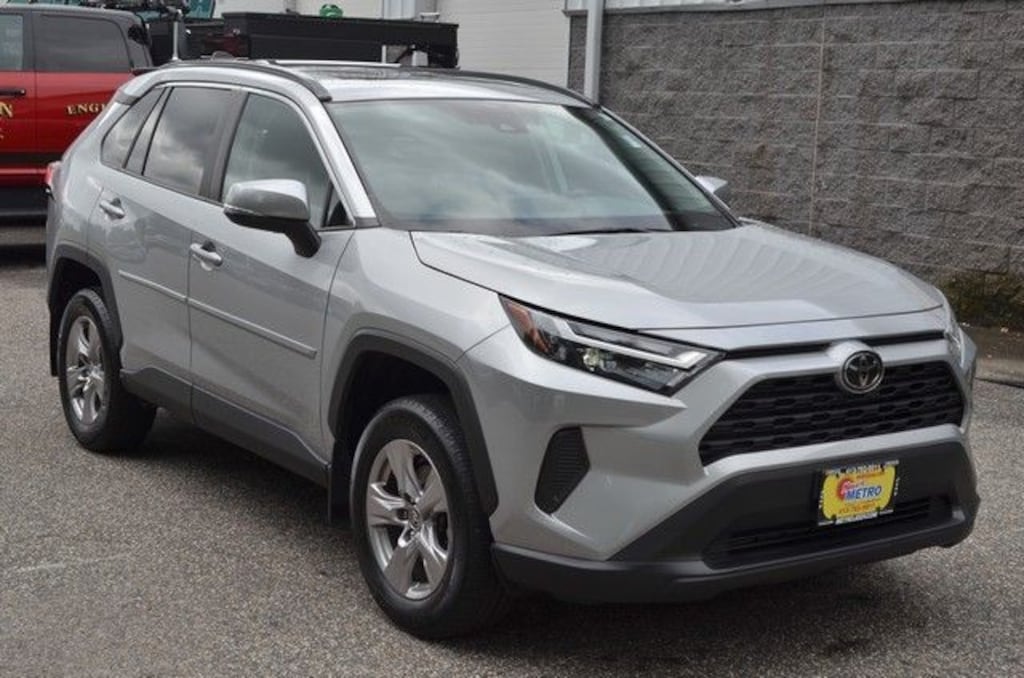 Used 2024 Toyota RAV4 XLE SUV