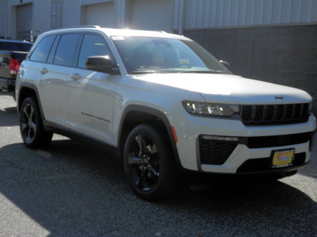 New 2027 Jeep Grand Cherokee LIMITED 4X4 Sport Utility