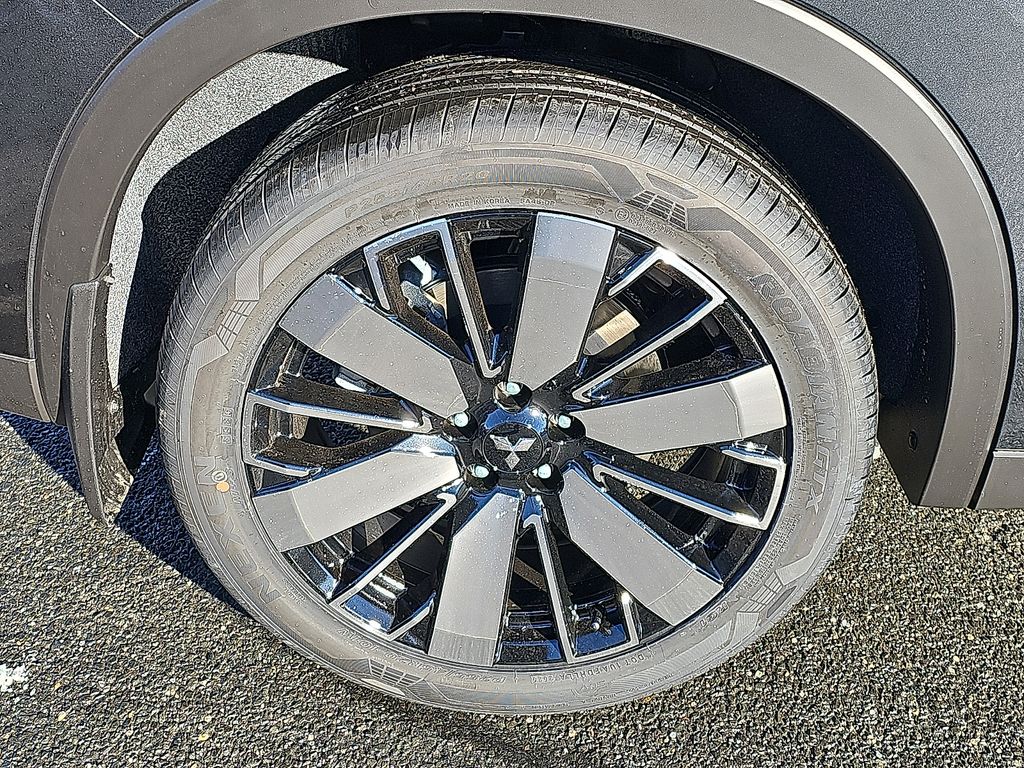 2026 Mitsubishi Outlander SE - Photo 5