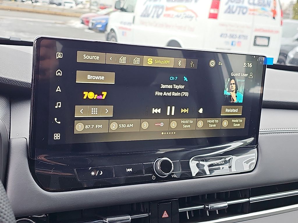 2026 Mitsubishi Outlander SE - Photo 12