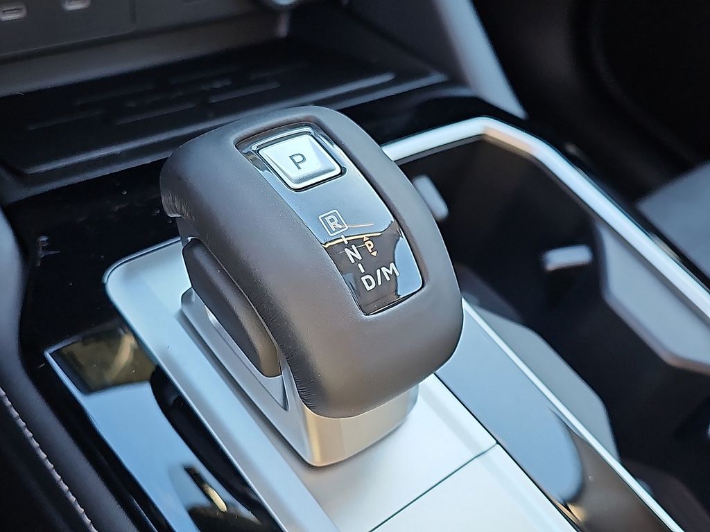 2026 Mitsubishi Outlander SE - Photo 11