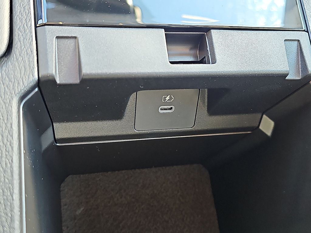 2026 Mitsubishi Outlander SE - Photo 19