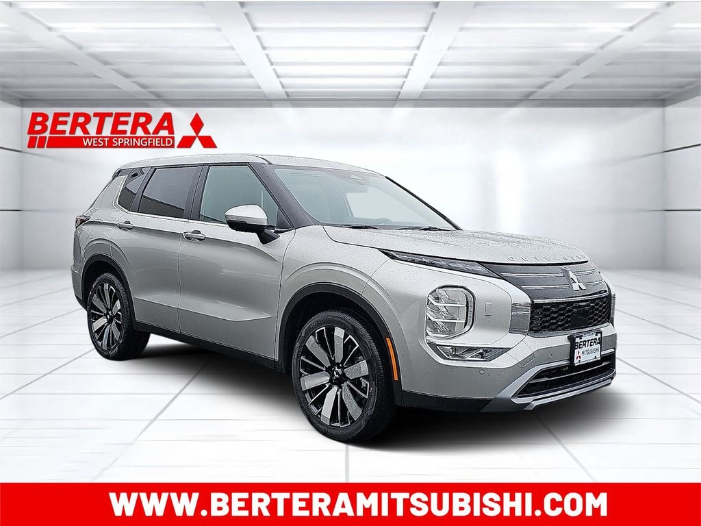 New 2026 Mitsubishi Outlander SE SUV