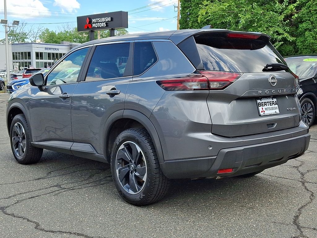 Used 2024 Nissan Rogue SV SUV