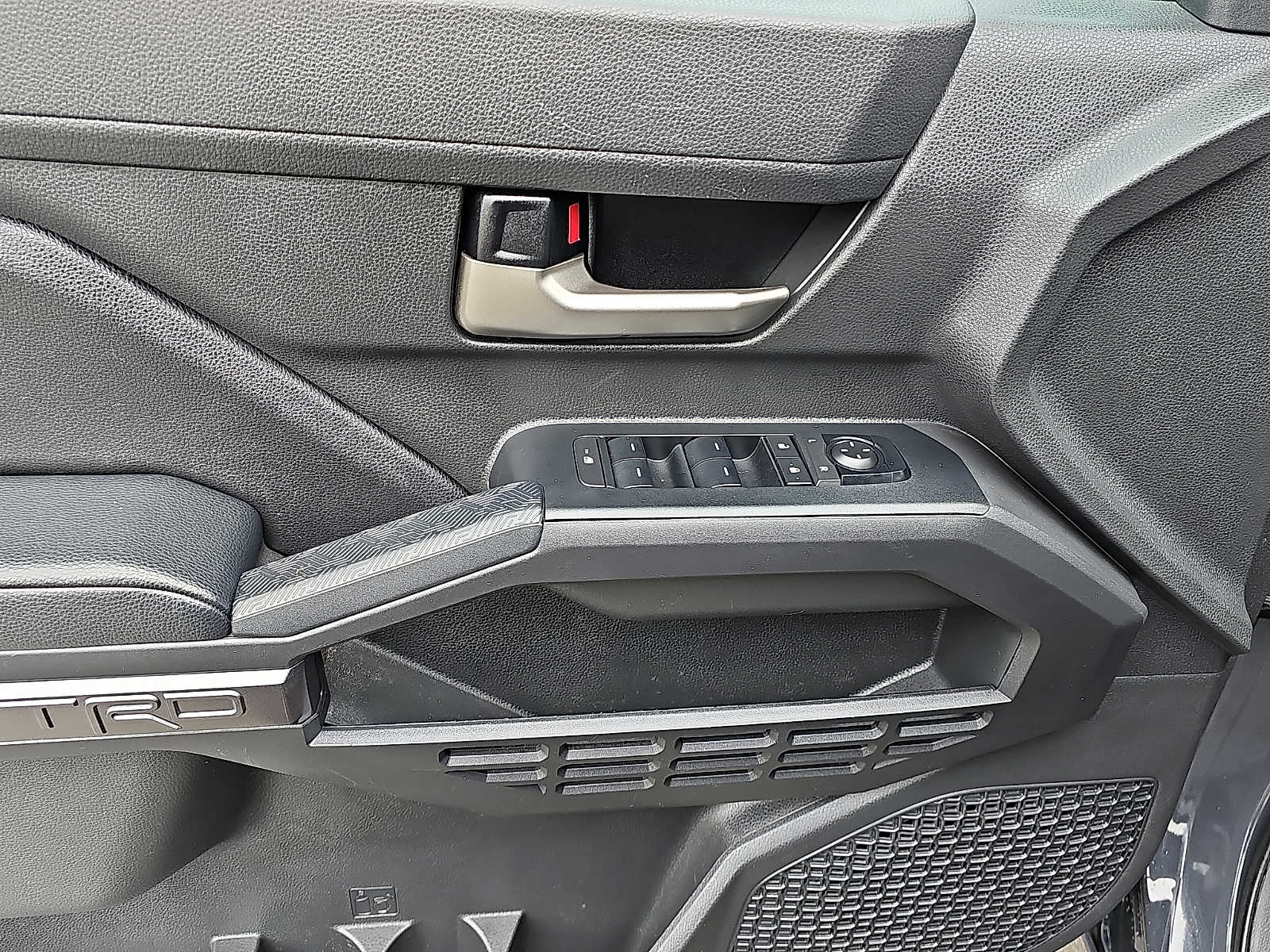 2024 Toyota Tacoma TRD Off Road - Photo 12