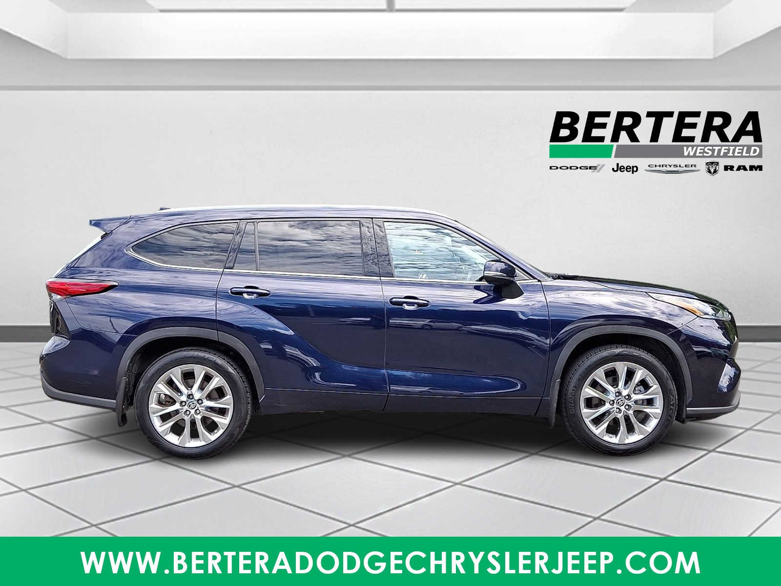 2021 Toyota Highlander Limited - Photo 7