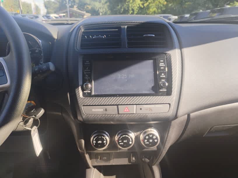 2025 Mitsubishi Outlander Sport ES - Photo 9