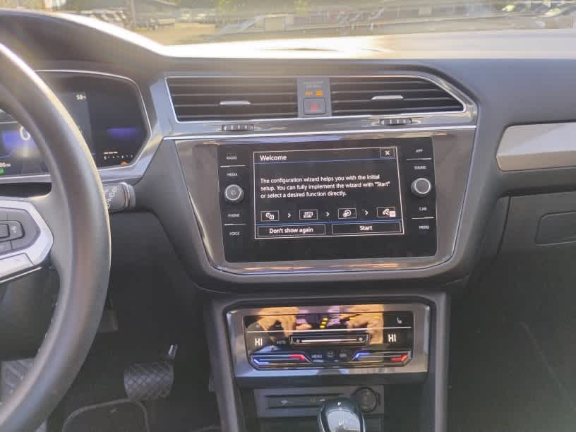 2023 Volkswagen Tiguan SE - Photo 10