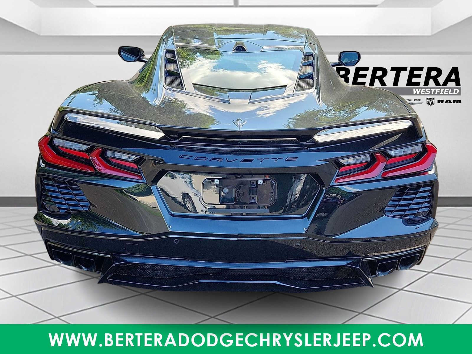 2023 Chevrolet Corvette 3LT - Photo 5