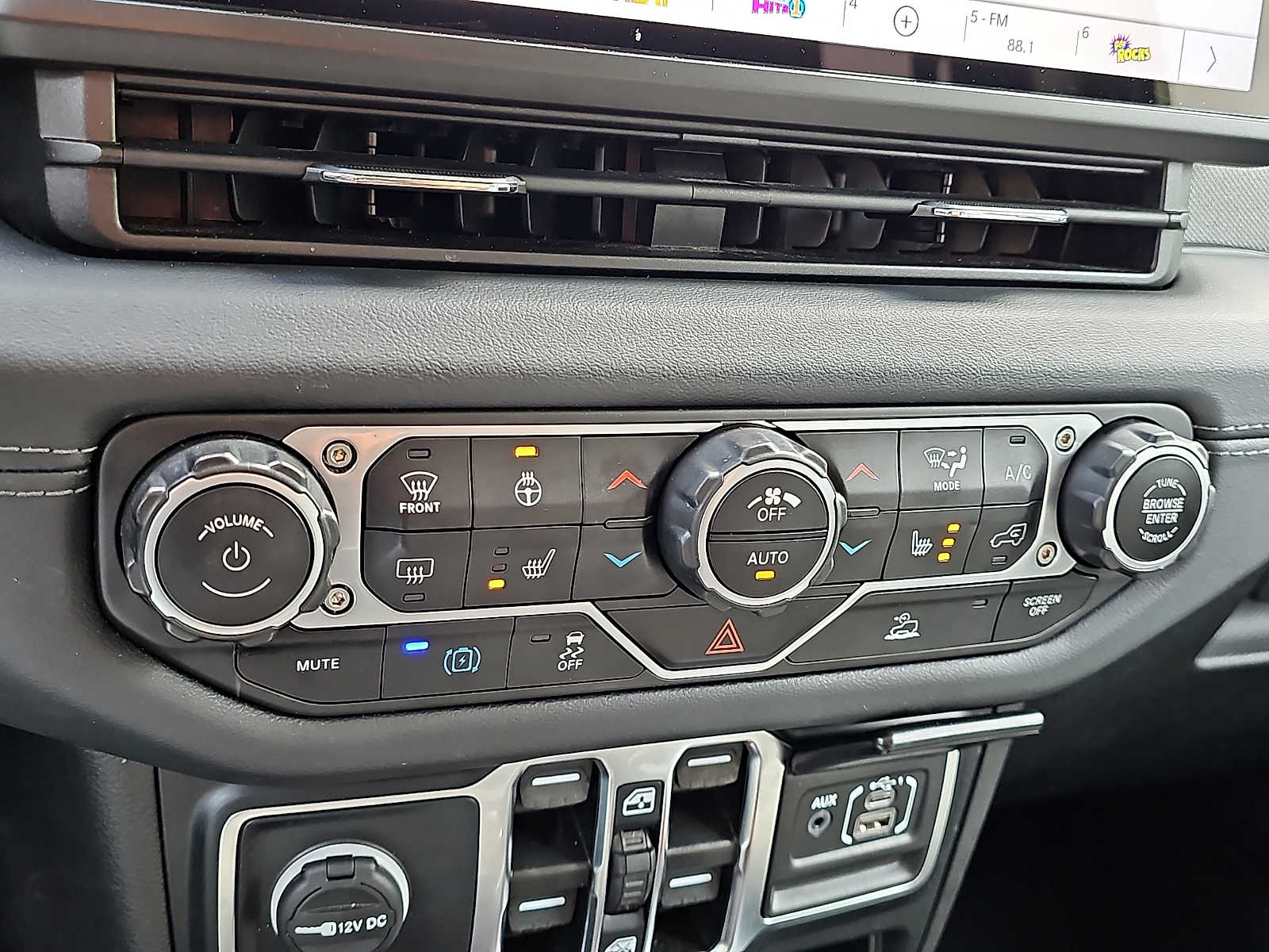2024 Jeep Wrangler 4xe Sahara 4XE - Photo 16