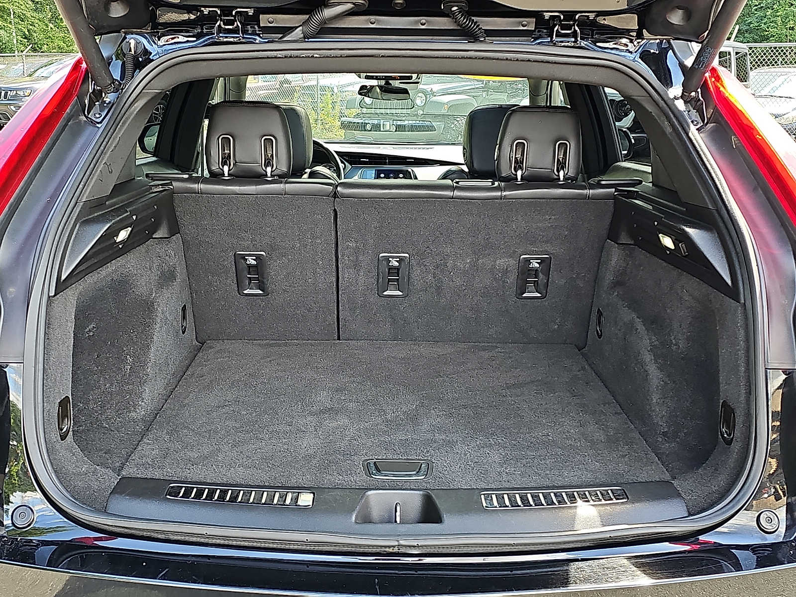 2021 Cadillac XT4 Premium Luxury - Photo 32