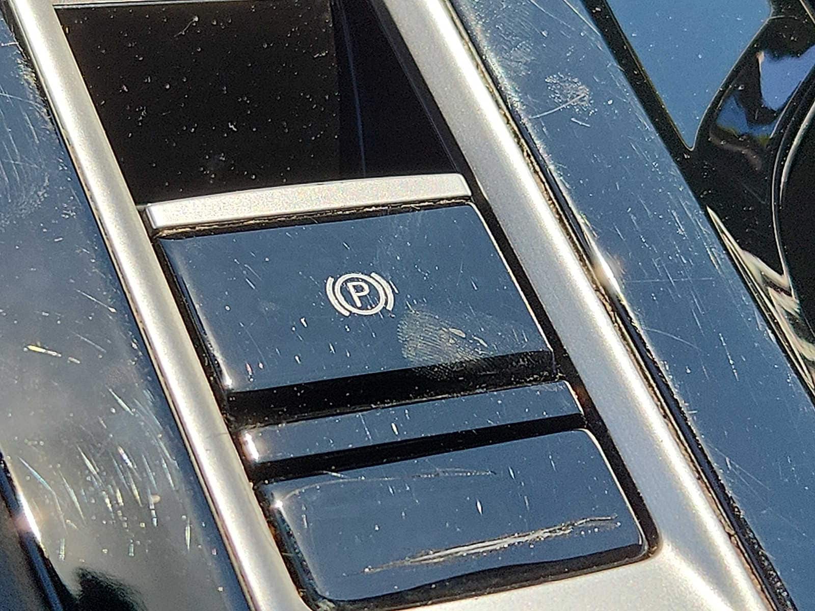 2025 Volkswagen Atlas SE w/Tech - Photo 22