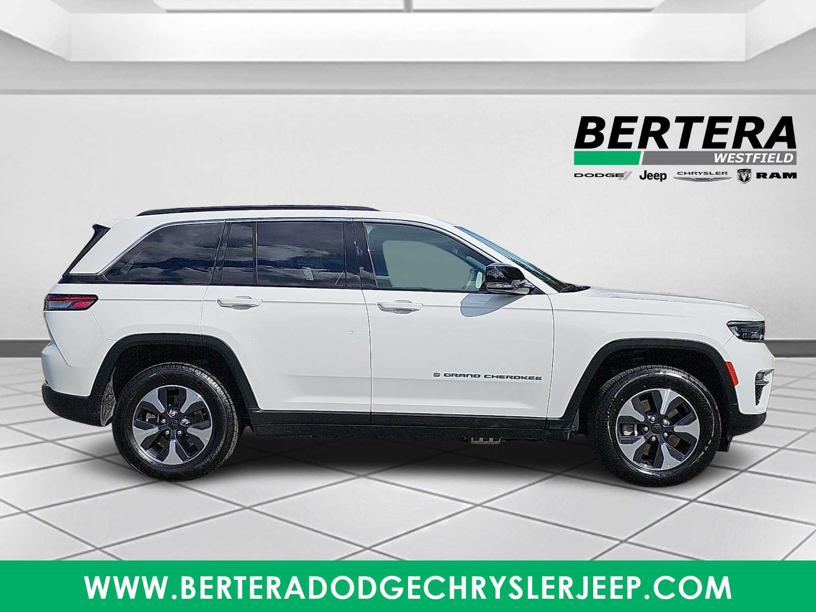 2024 Jeep Grand Cherokee 4xe - Photo 7