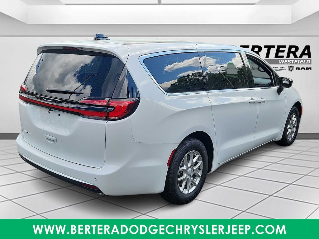 New 2027 Chrysler Pacifica SELECT Passenger Van