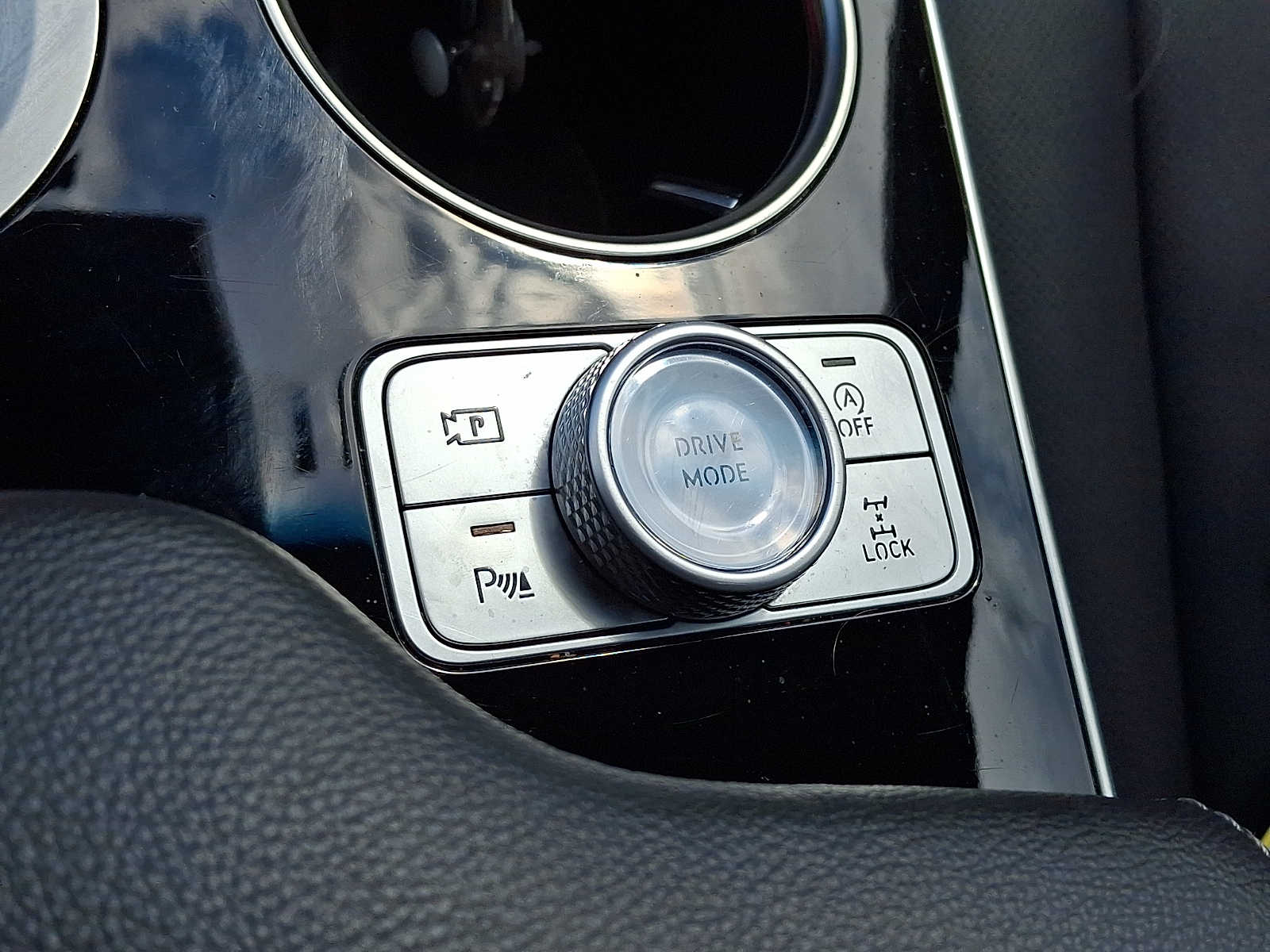 2025 GENESIS GV80 Standard - Photo 25