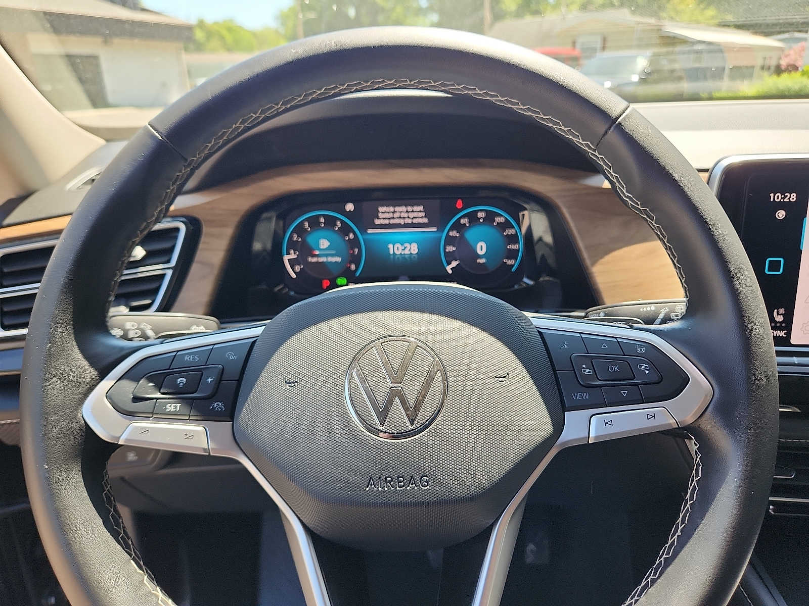 2025 Volkswagen Atlas SE w/Tech - Photo 17