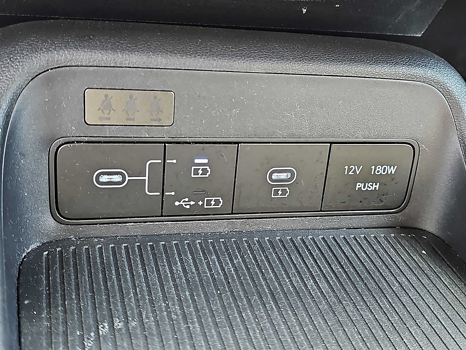 2024 Hyundai Kona SEL - Photo 23